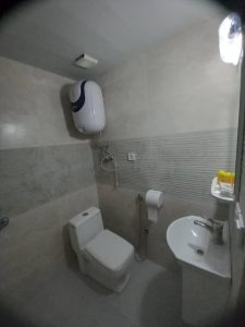 هتل پانیذ کیش سرویس بهداشتی اتاقها